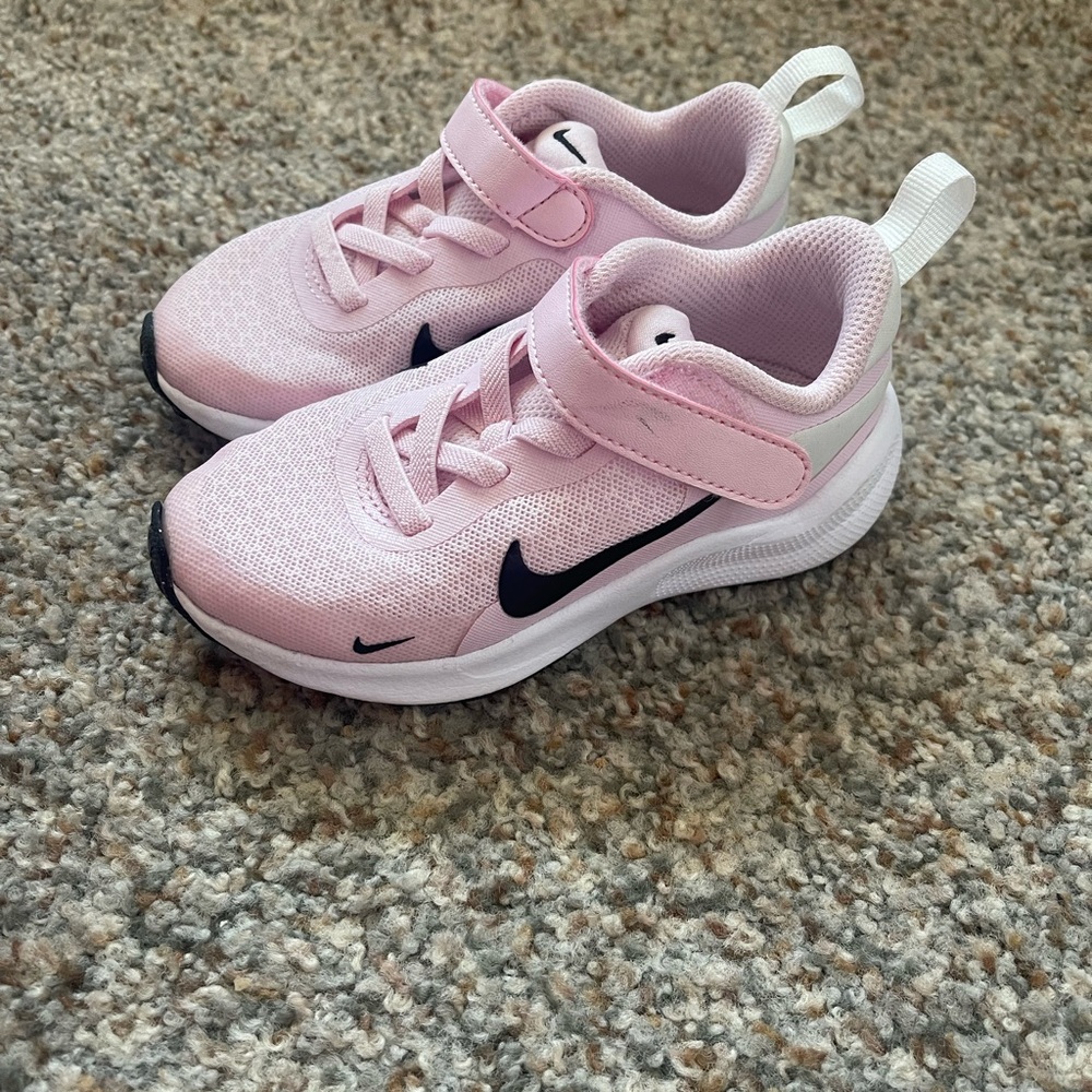 Nike Kids Pink and White Sneakers
